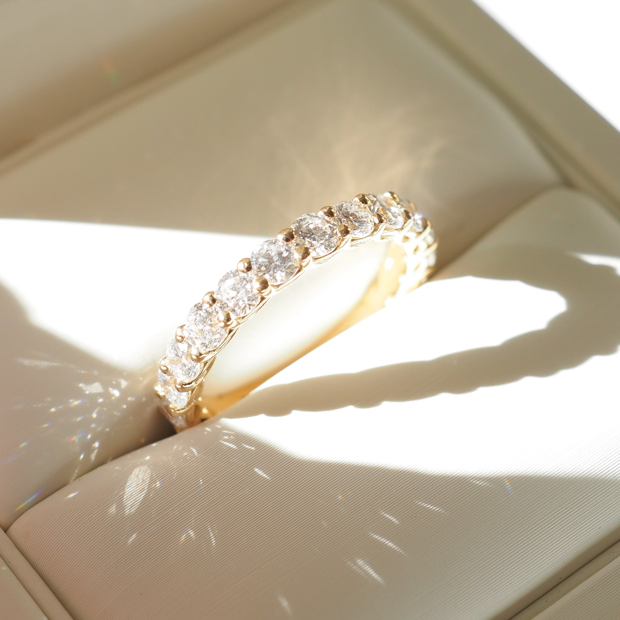 Arraya Three Quarter Set | Medium 3mm Round Diamond Ring