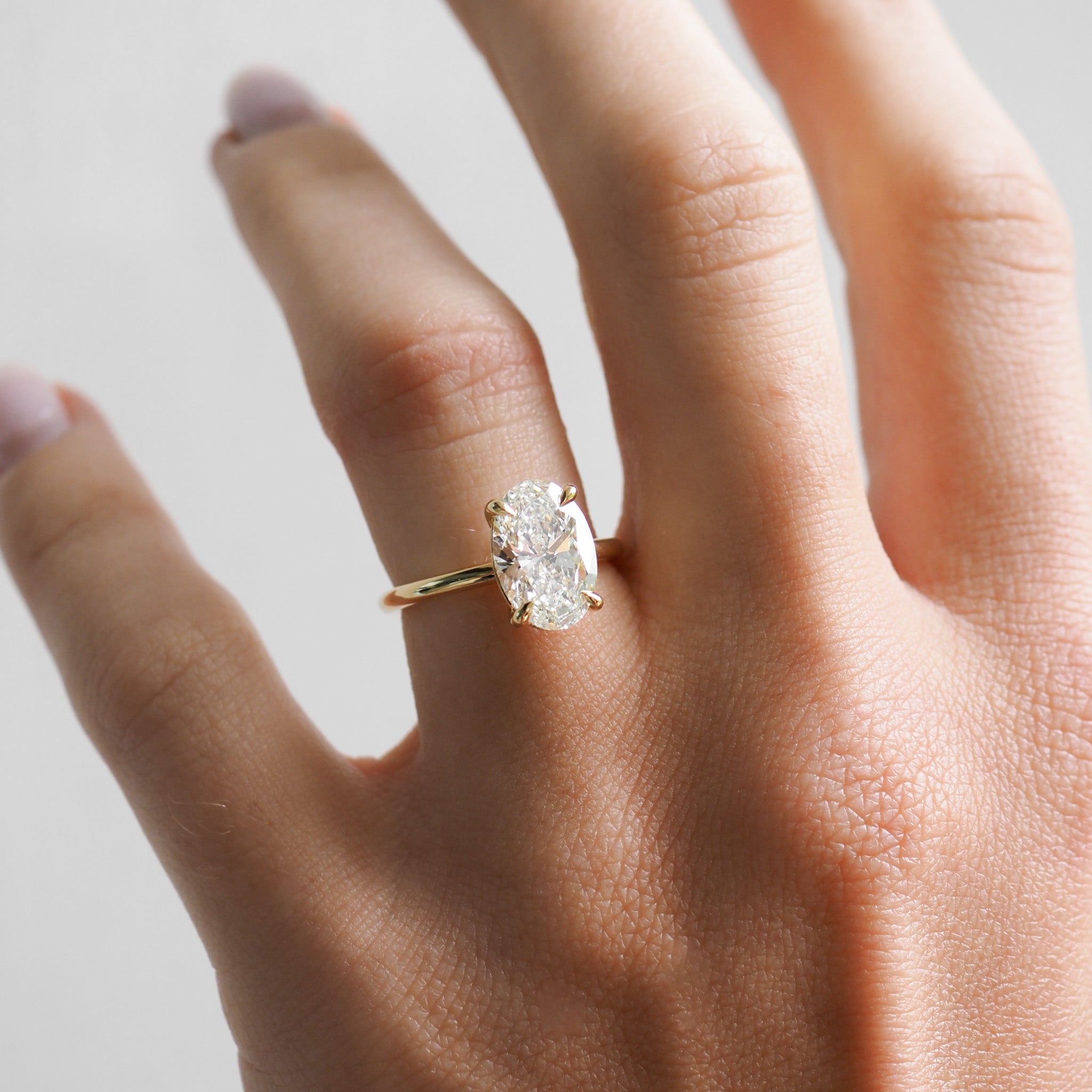 Clara | 2.5ct Solitaire Engagement Ring