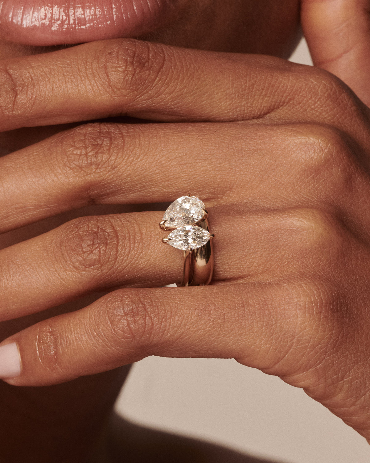 3.5ct Léa paired with the Dome Band