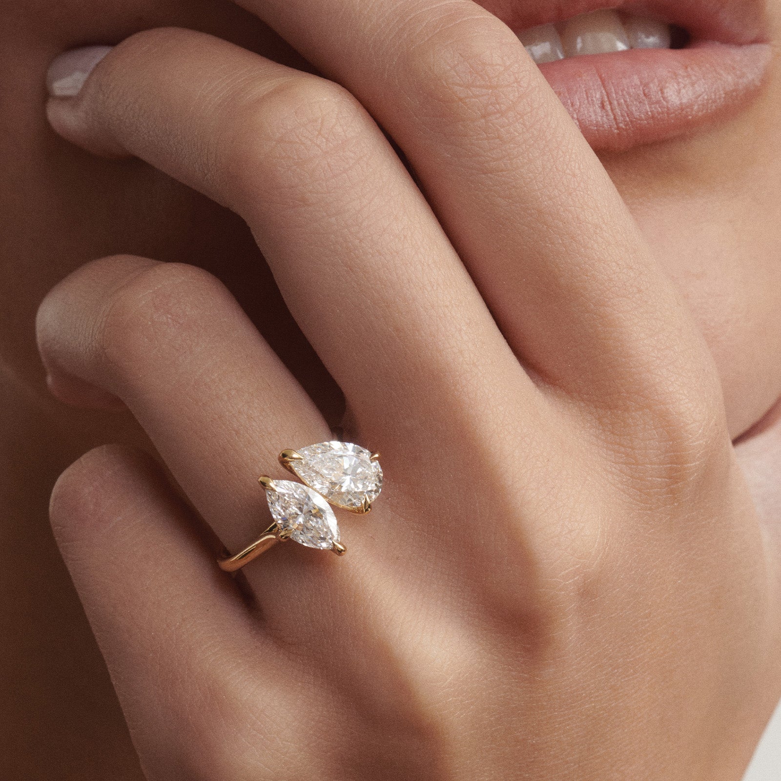 Léa | Pear & Marquise Toi et Moi Lab-Grown Diamond Engagement Ring