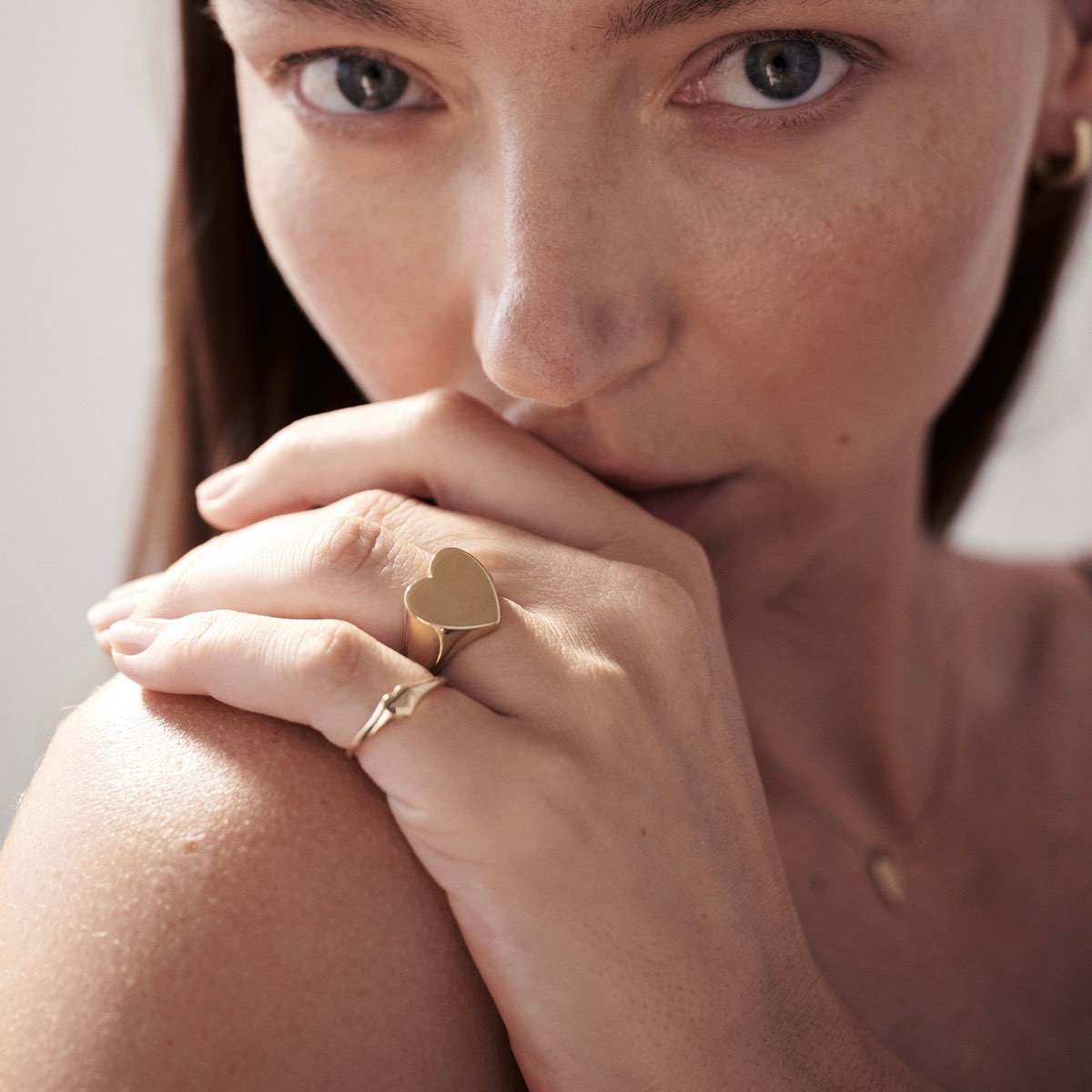 Solid 9ct Yellow Gold Bold Heart Signet Ring