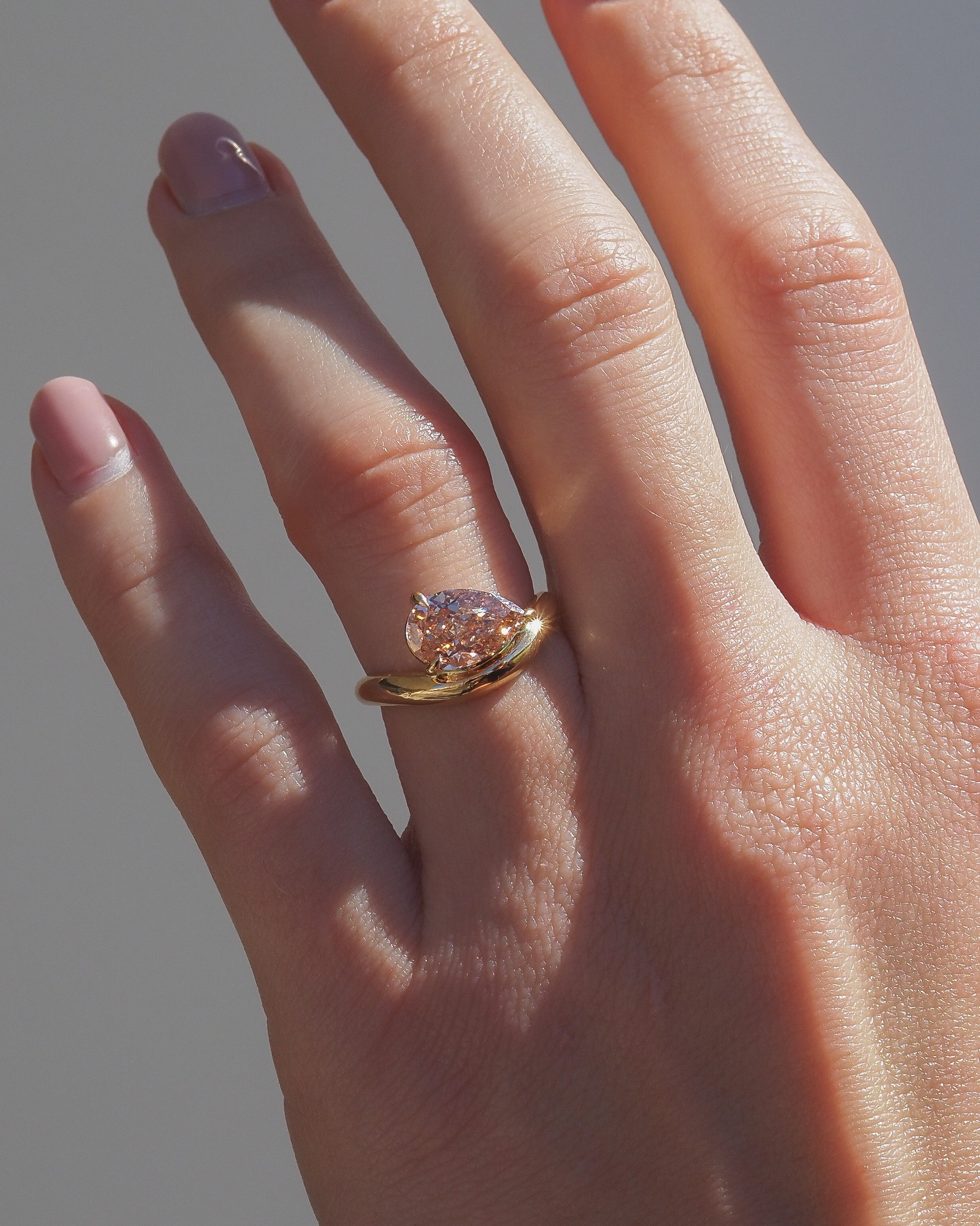 Riva Offset Champagne Pear | 2.1ct Lab-Grown Diamond Ring