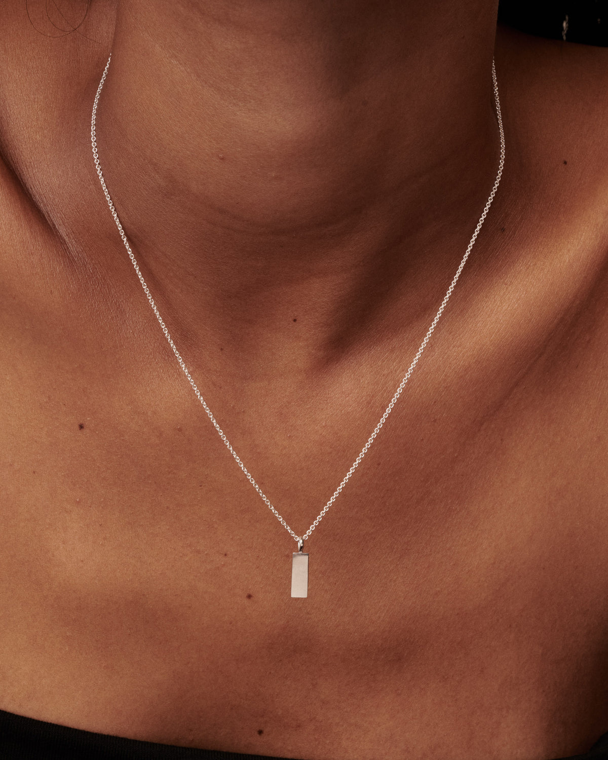 [text overlay: Large Pendant]
