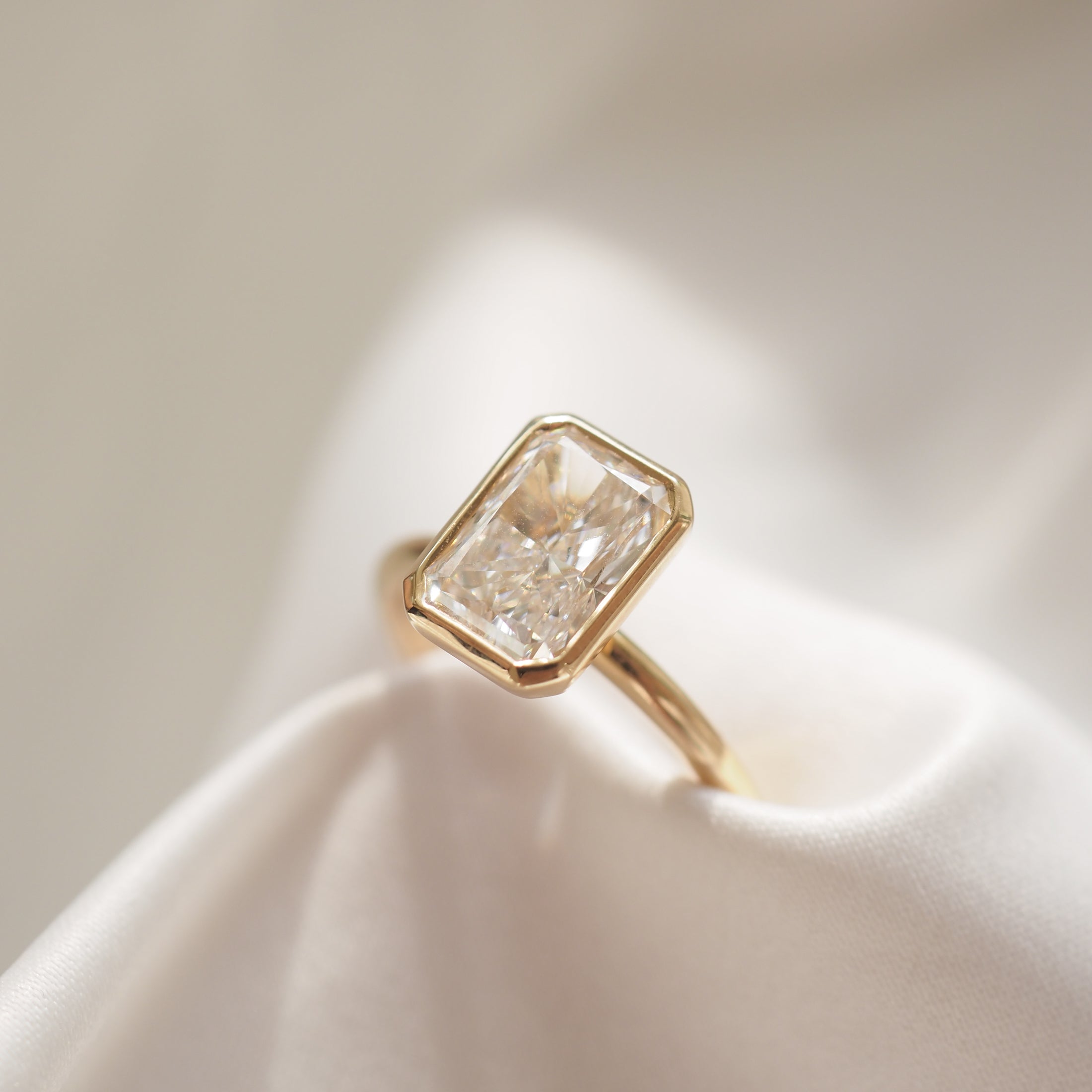 Rya | 2ct Radiant Bezel Solitaire Lab-Grown Diamond Engagement Ring