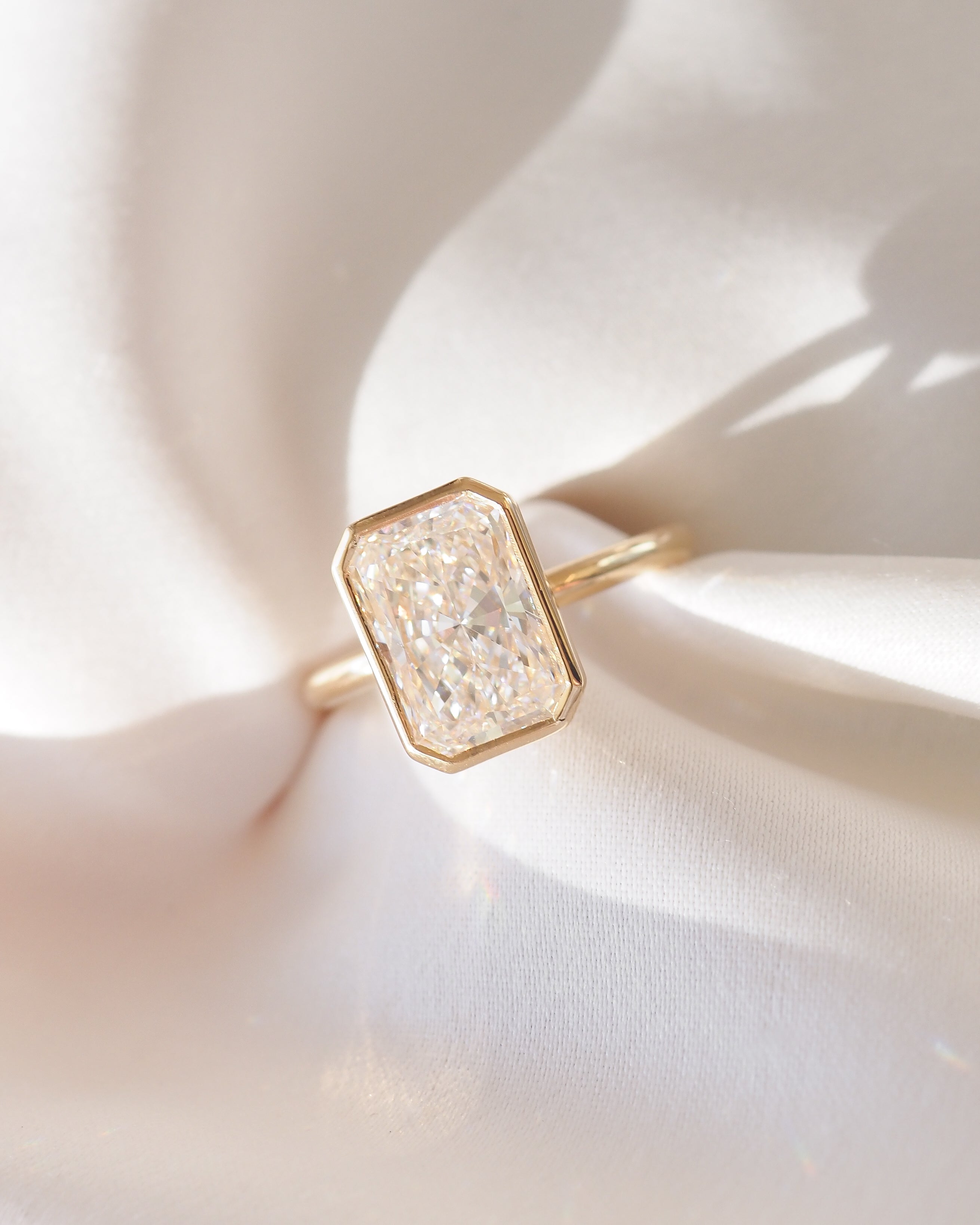 Rya | 3ct Radiant Lab-Grown Diamond Ring