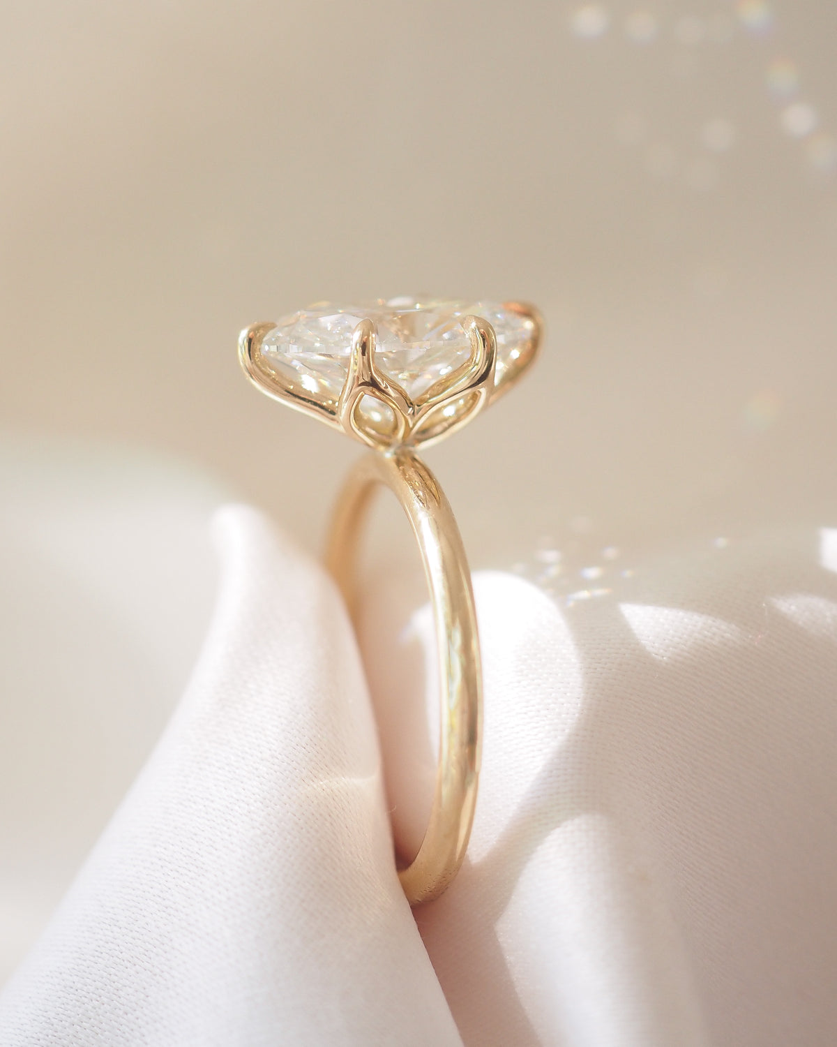 Tulip Oval Solitaire | 3ct Lab-Grown Diamond Ring